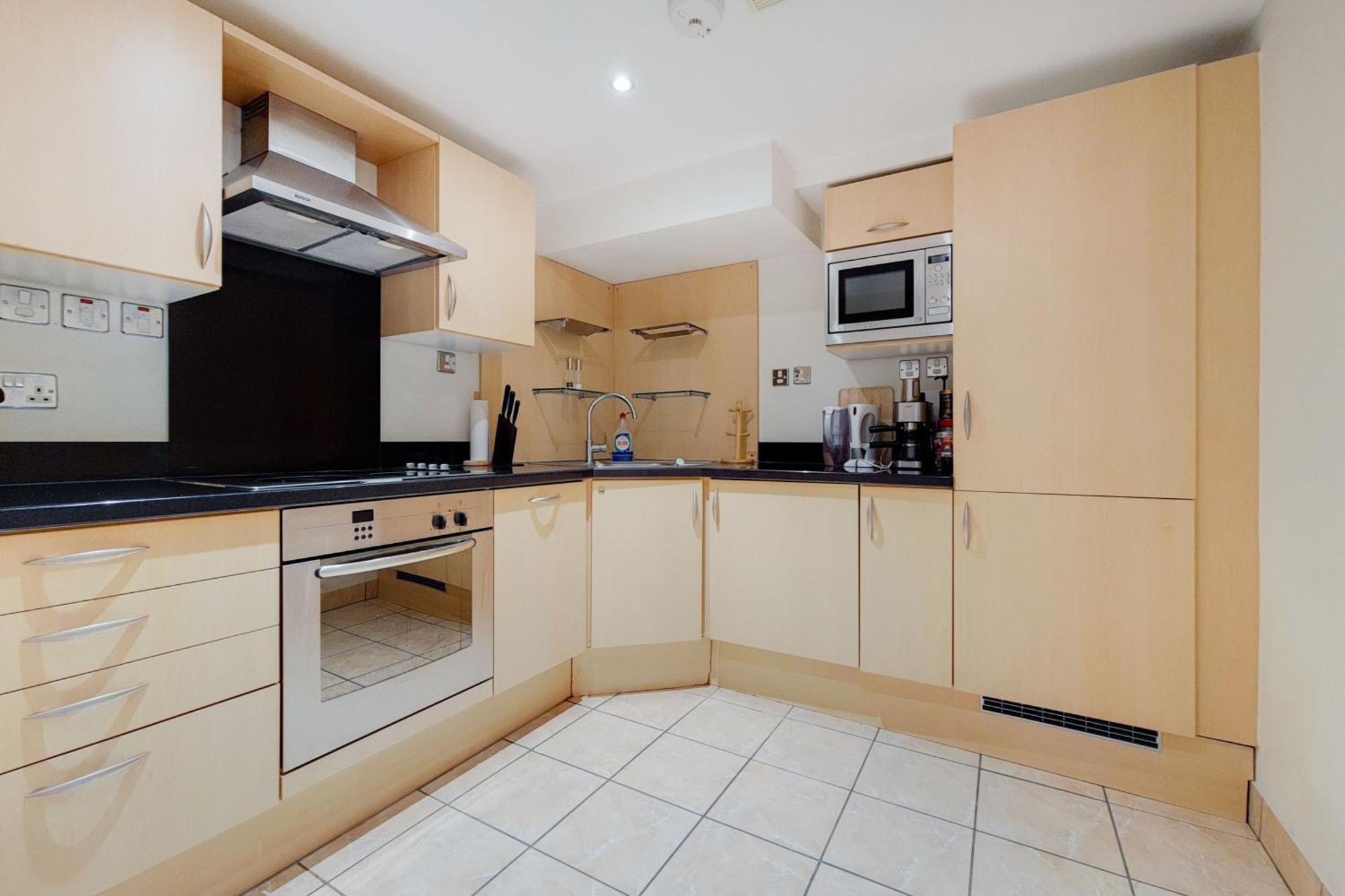 South Kensington - Point West Residences 런던 외부 사진