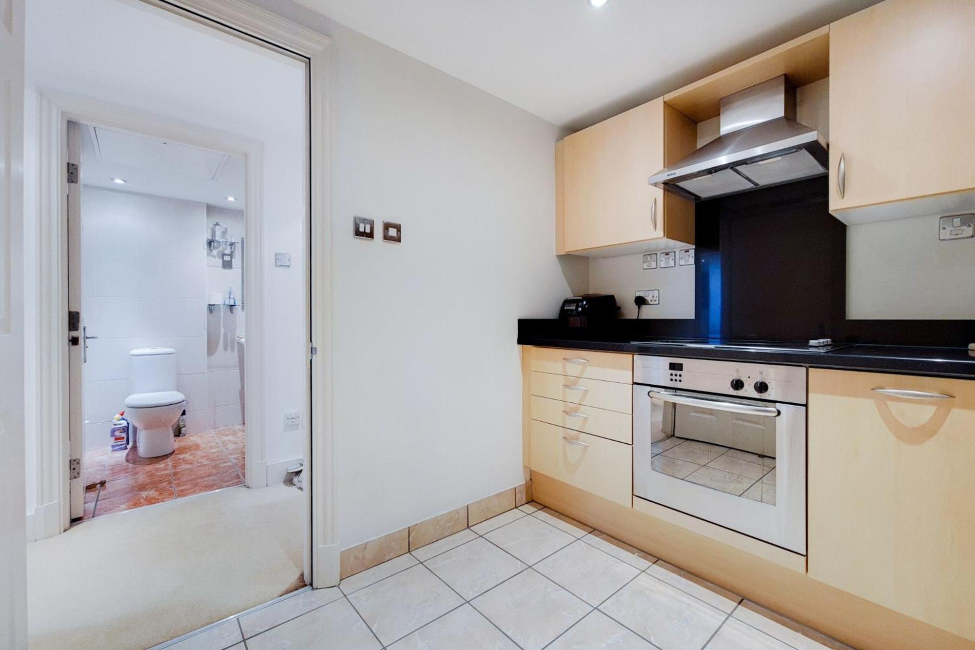 South Kensington - Point West Residences 런던 외부 사진