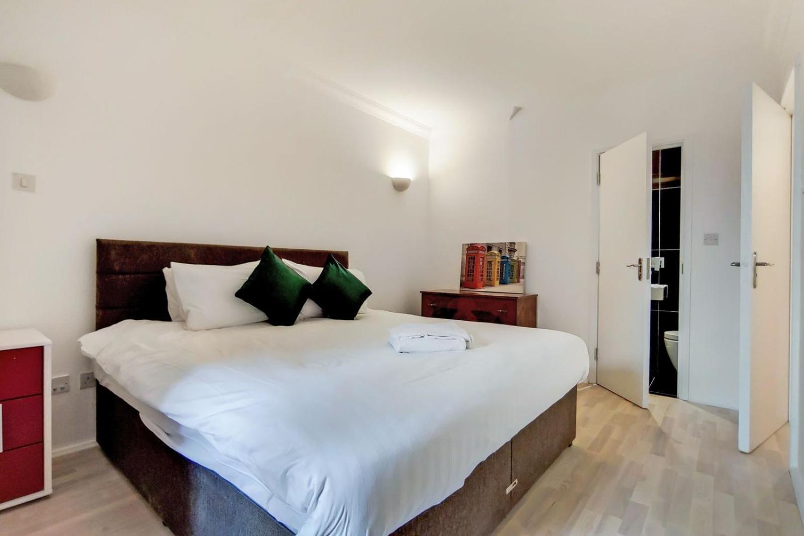 South Kensington - Point West Residences 런던 외부 사진