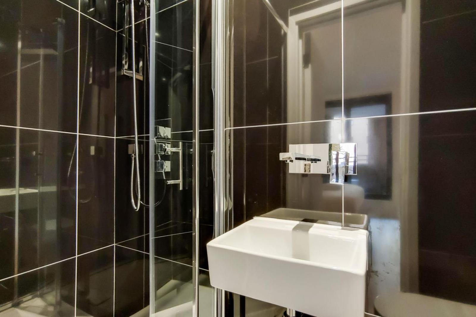 South Kensington - Point West Residences 런던 외부 사진